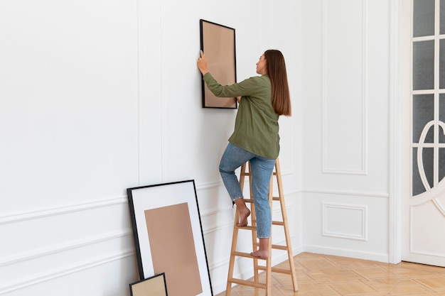 Quadros decorativos para sala: escolha a obra ideal para seu espaço